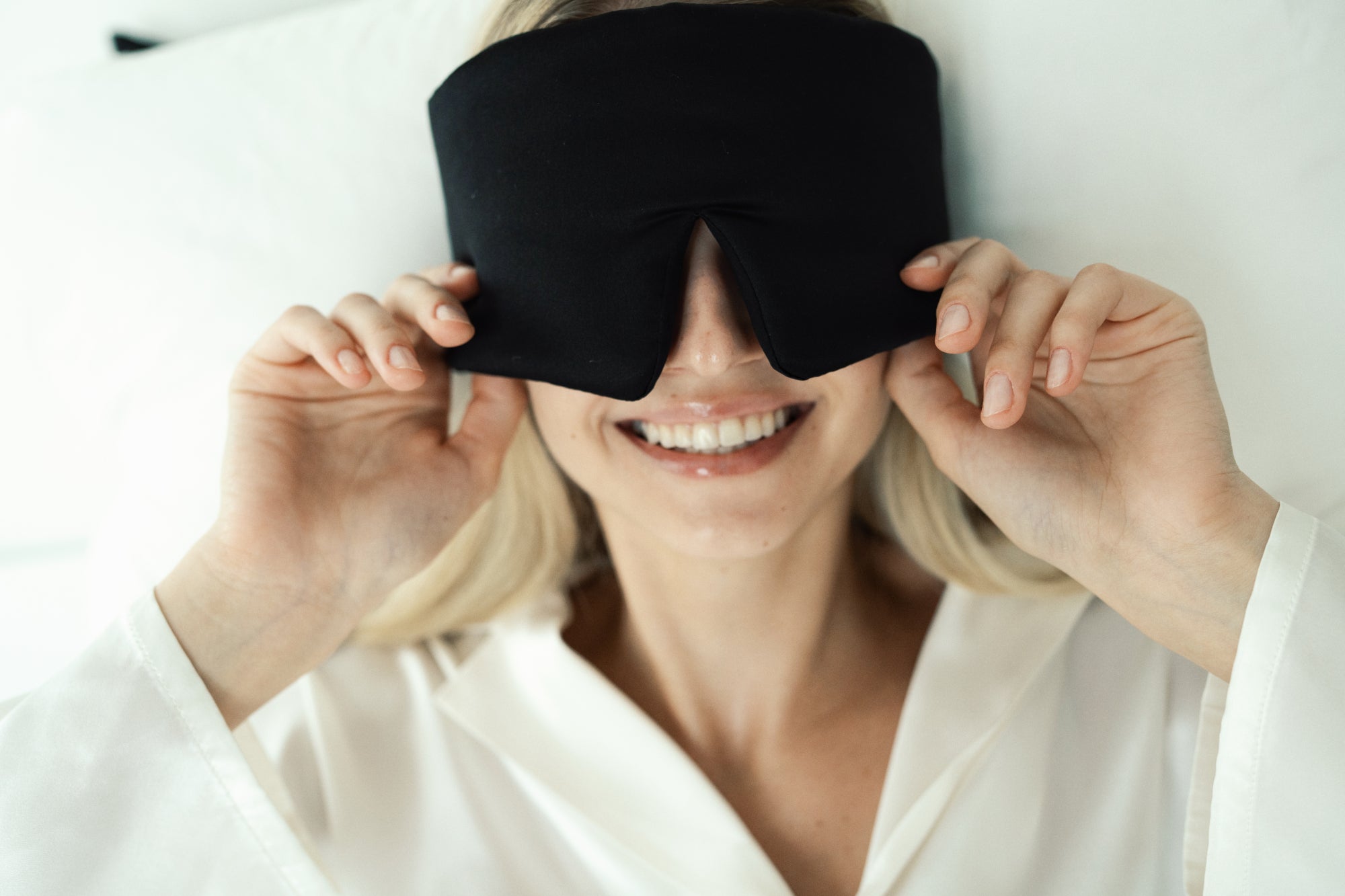 SILK SLEEPING MASK